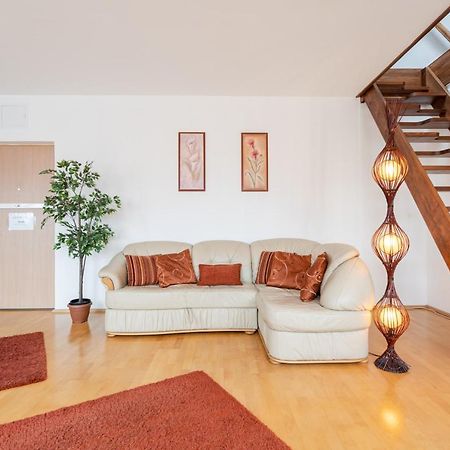 Beautiful Apartment With Ac Budapest Exterior foto