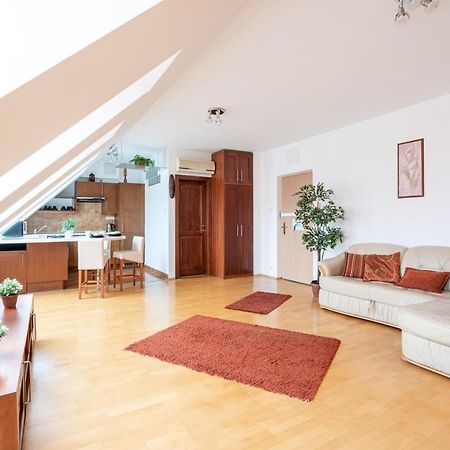 Beautiful Apartment With Ac Budapest Exterior foto