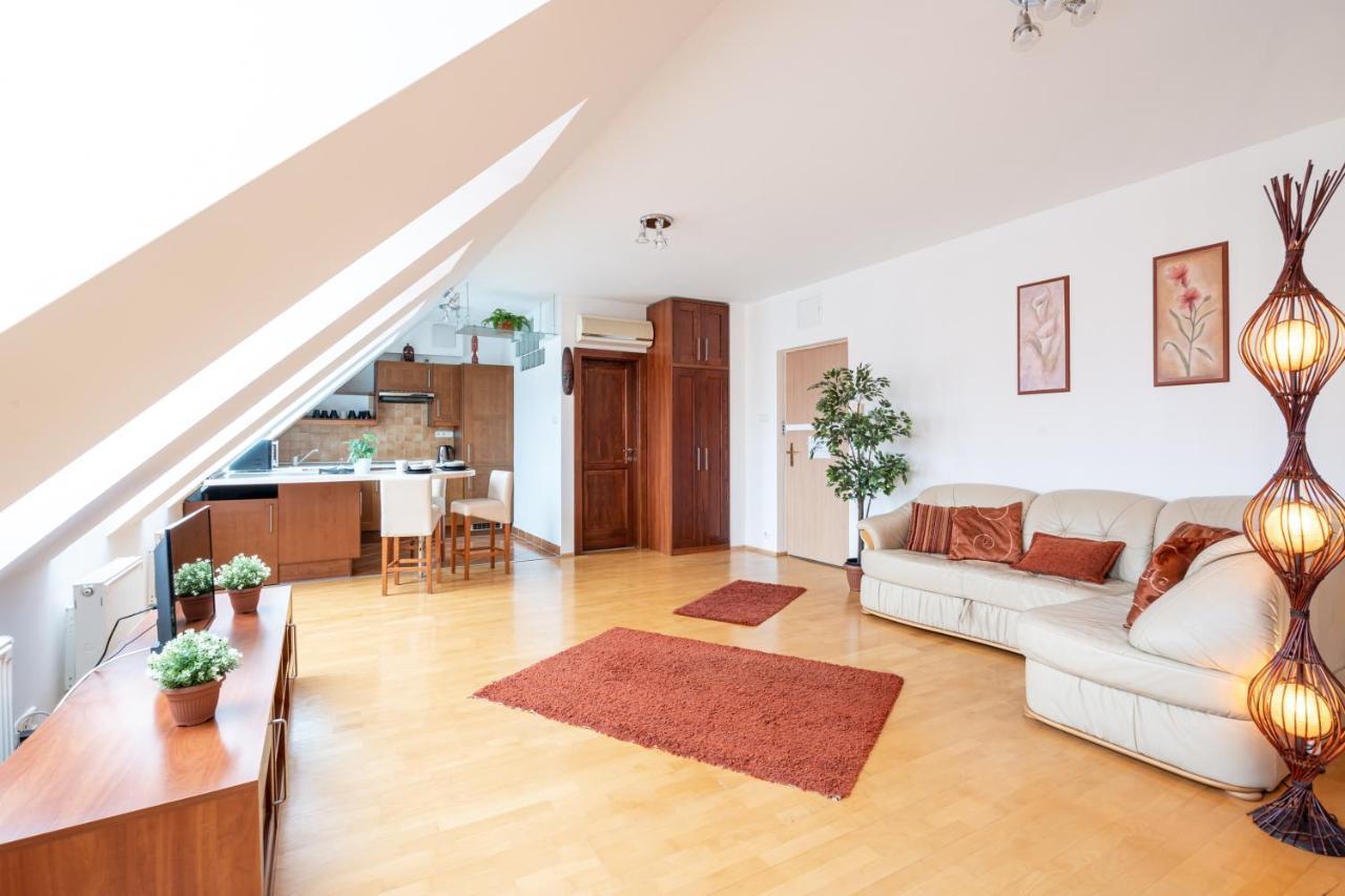 Beautiful Apartment With Ac Budapest Exterior foto